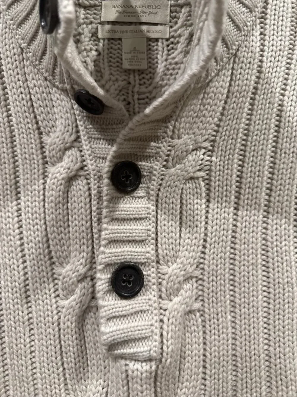 Banana Republic Sweater Men’s Small Cream Cable Knit Casual Preppy Pullover